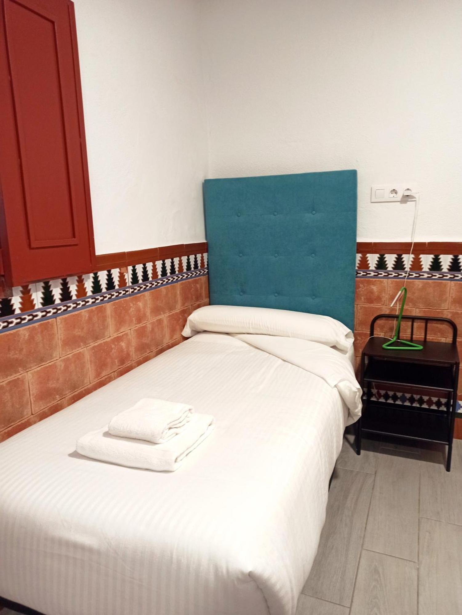 Vivian'S Guest House Херес-де-ла-Фронтера Екстер'єр фото